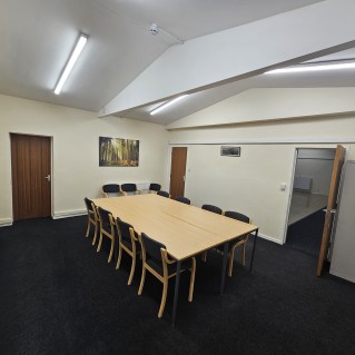Small meeting room 